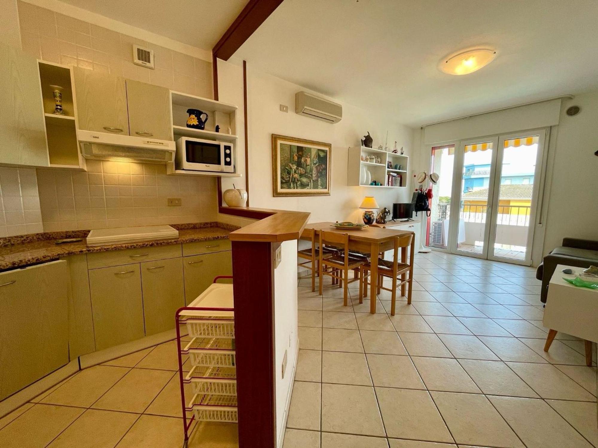 Bright Apartment With Pool Porto Santa Margherita Exterior foto